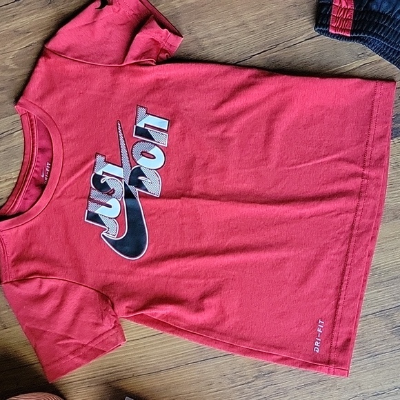 Boys Nike Matching Shorts and T-Shirt Set Size 7 - Picture 5 of 8